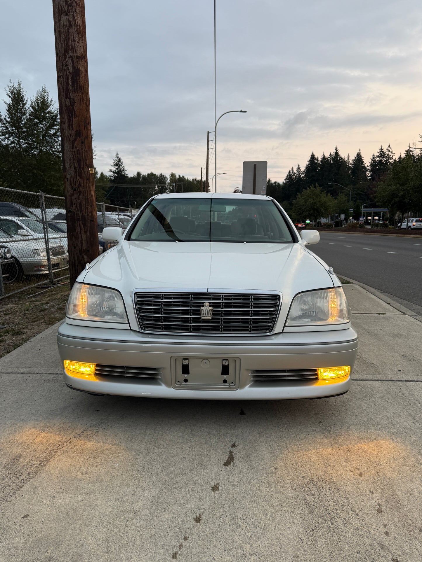 2000 Toyota Crown Royal Saloon
