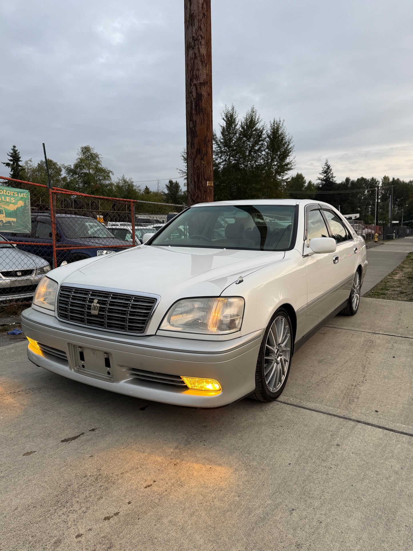 2000 Toyota Crown Royal Saloon