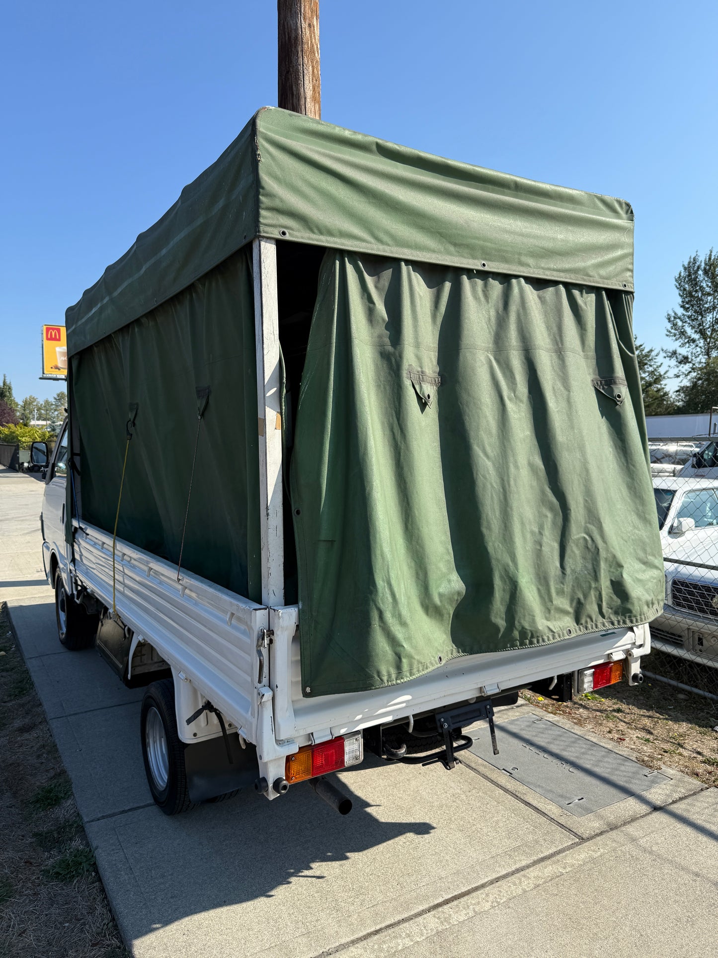 1998 Mazda Bongo Brawny Truck