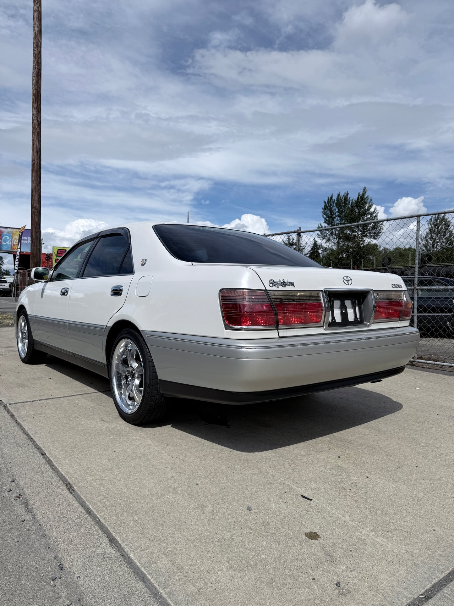 2000 Toyota Crown Royal Saloon
