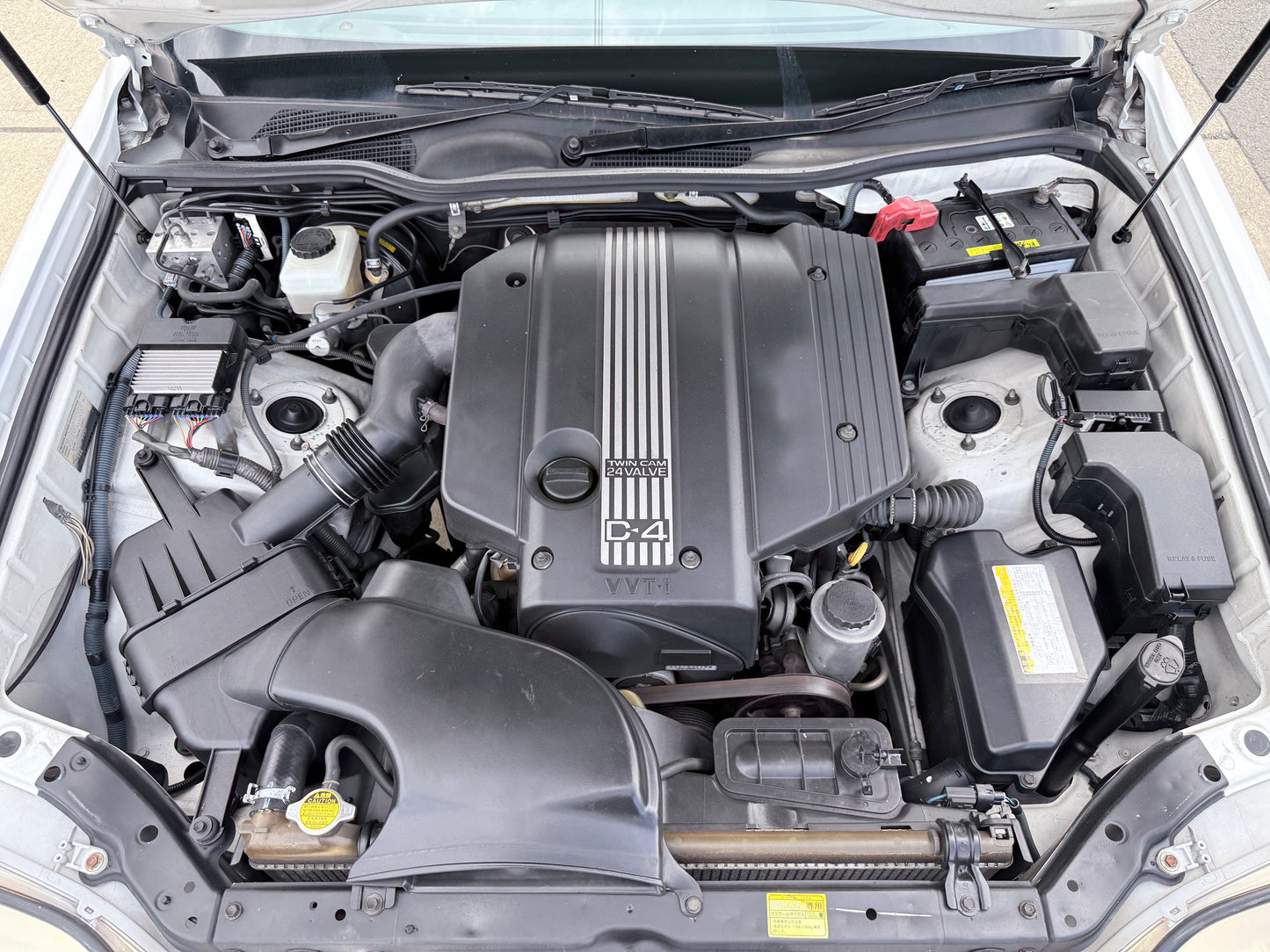 2000 Toyota Crown Royal Saloon