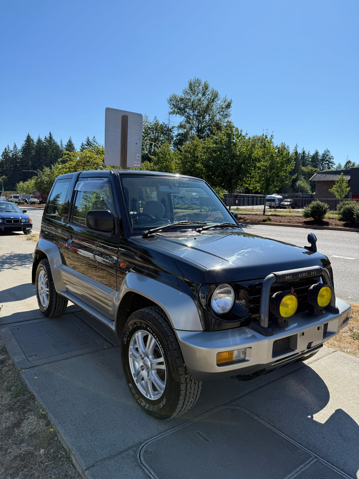 1996 Mitsubishi Pajero junior ZR