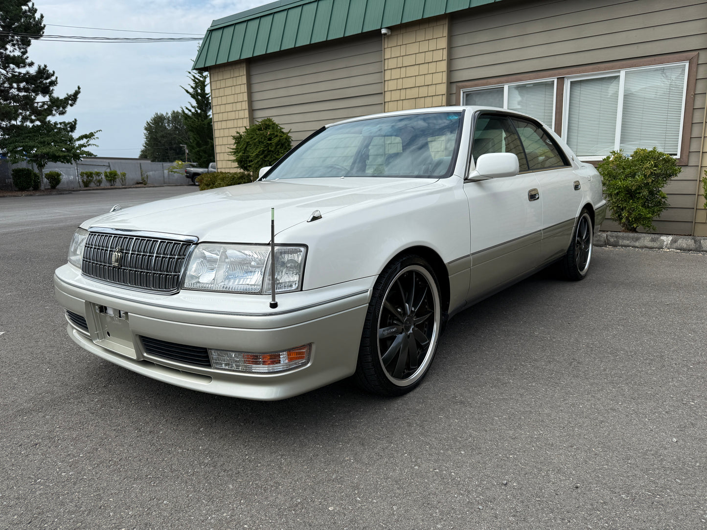 1998 Toyota Crown Royal Saloon