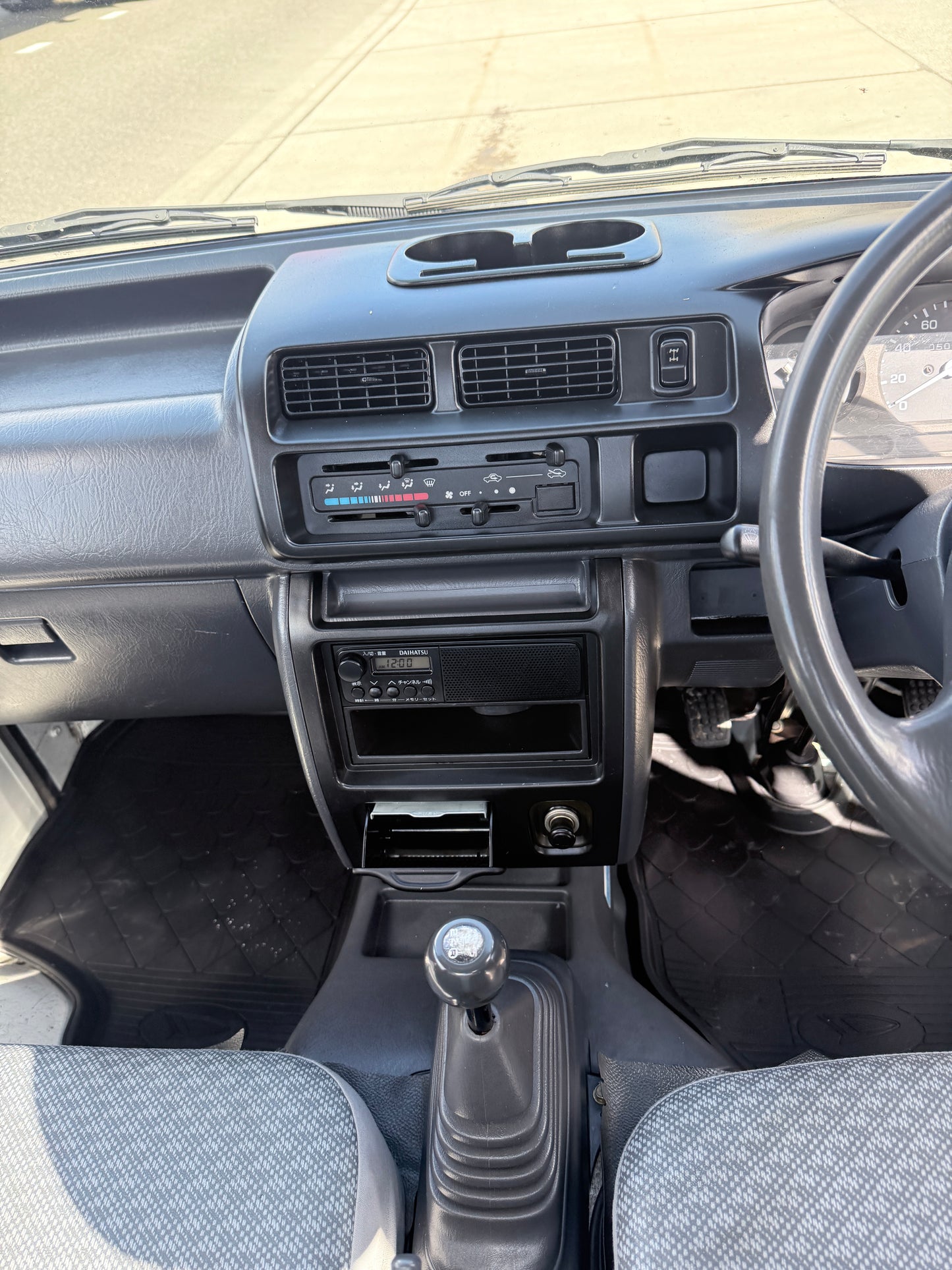 1999 Daihatsu Hijet 4WD Kei Truck