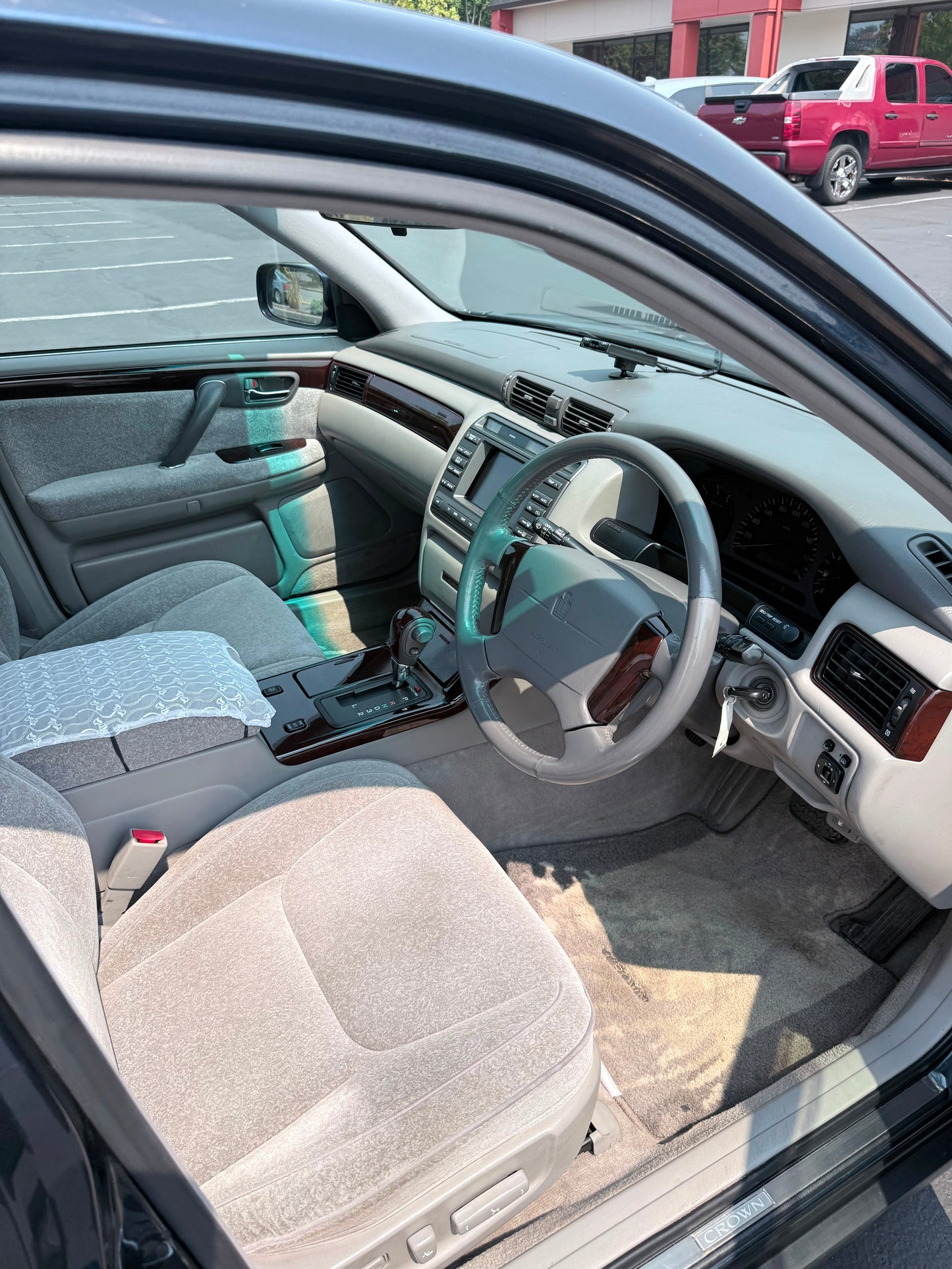 2000 Toyota Crown Royal Saloon
