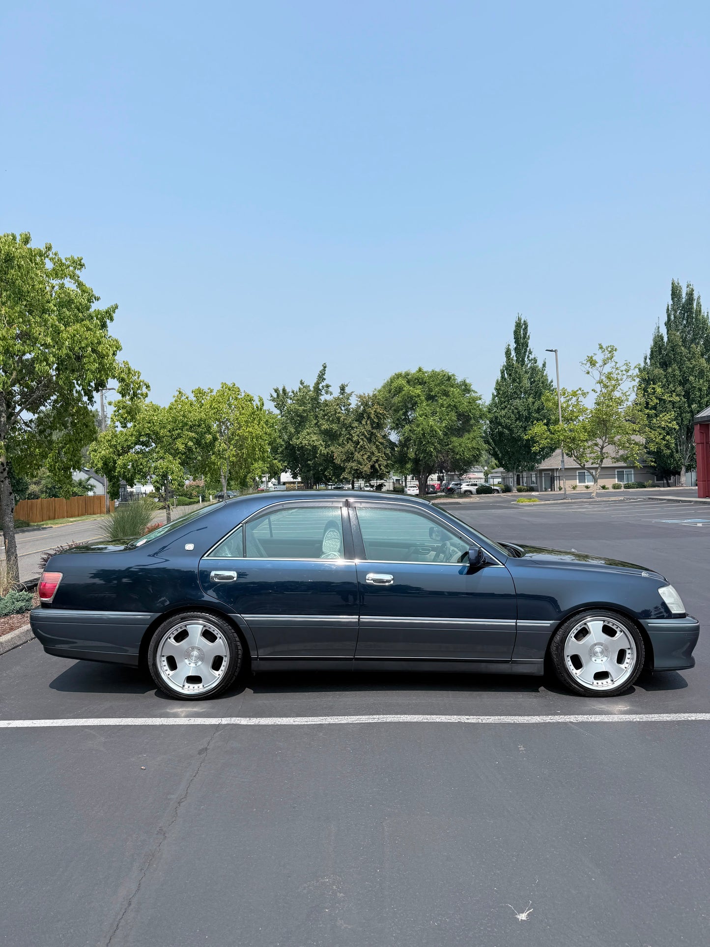 2000 Toyota Crown Royal Saloon