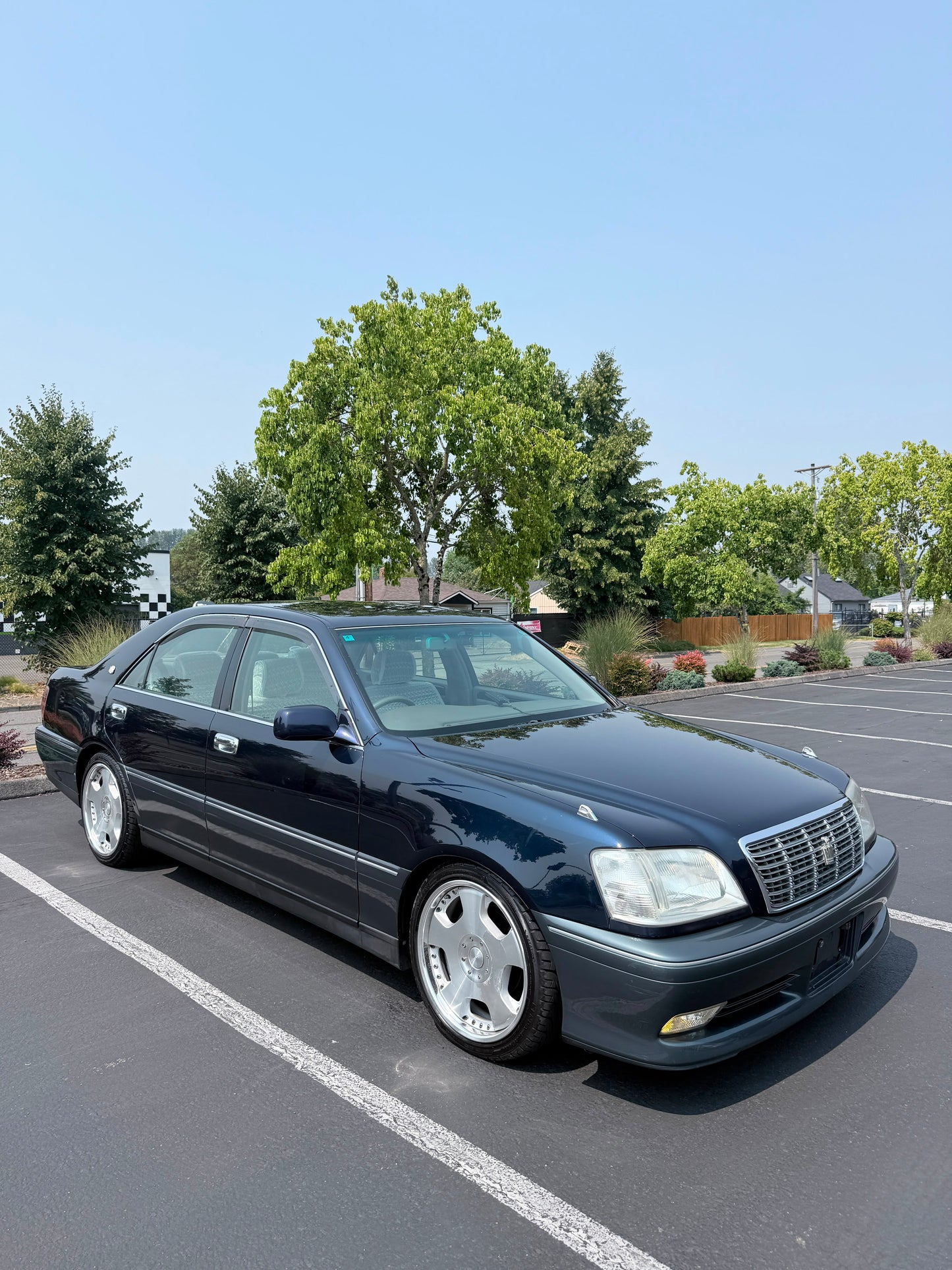 2000 Toyota Crown Royal Saloon